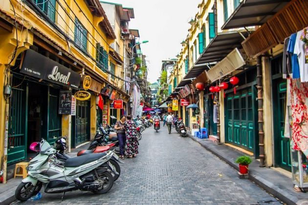 explore hanoi old quarter