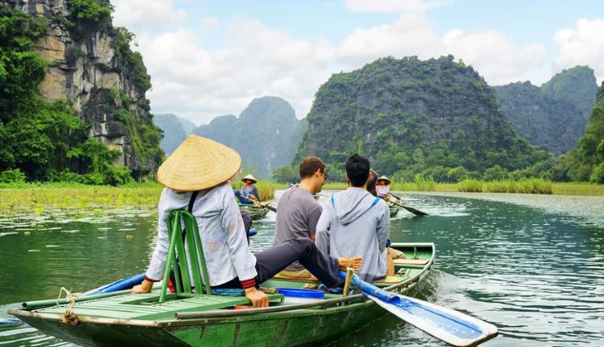 feel confident for luxury travel to vietnam