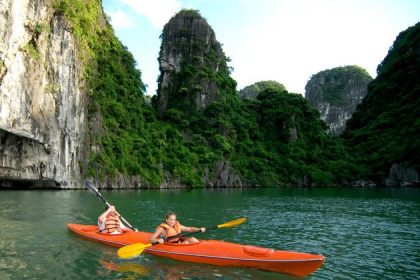 halong bay kayaking