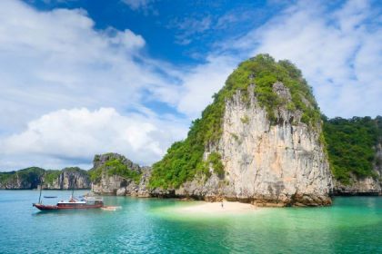 halong bay vietnam