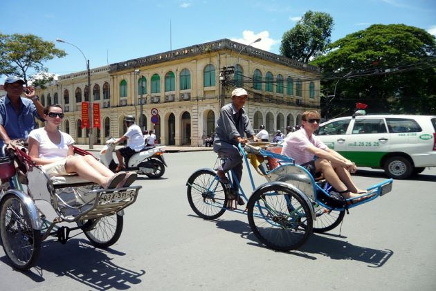 hanoi cyclo tour for couple