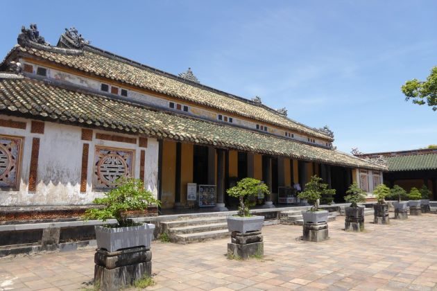 hue imperial citadel