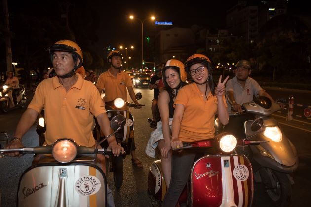 saigon city tour by vespa