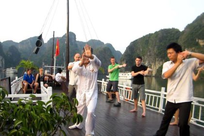 tai chi lesson at halong bay