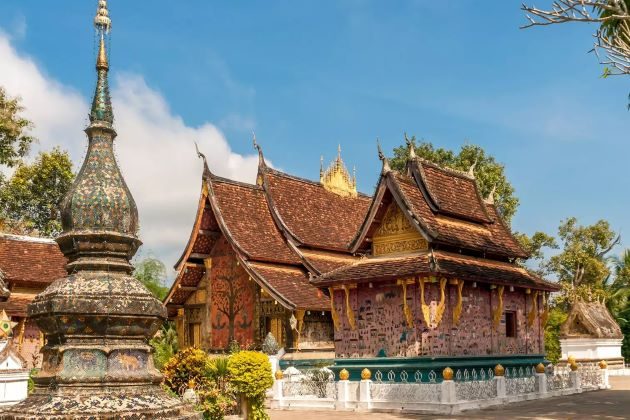 temple in luang prabang laos