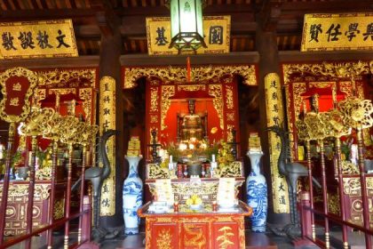 temple of literature in hanoi