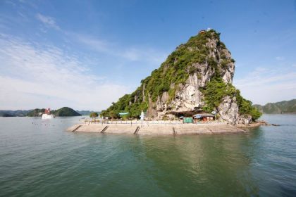 ti top island halong bay