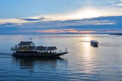 tonle sap lake cambodia