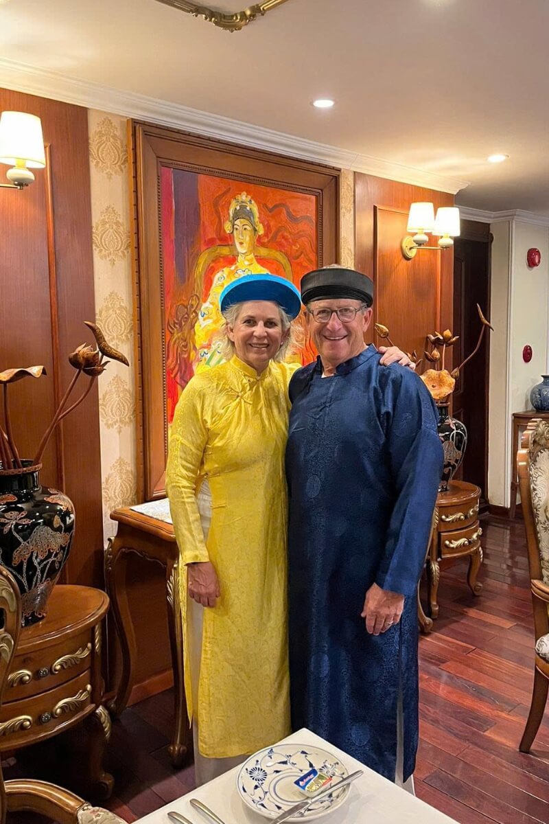try to wear vietnam traditional clothes in vietnam luxury tour