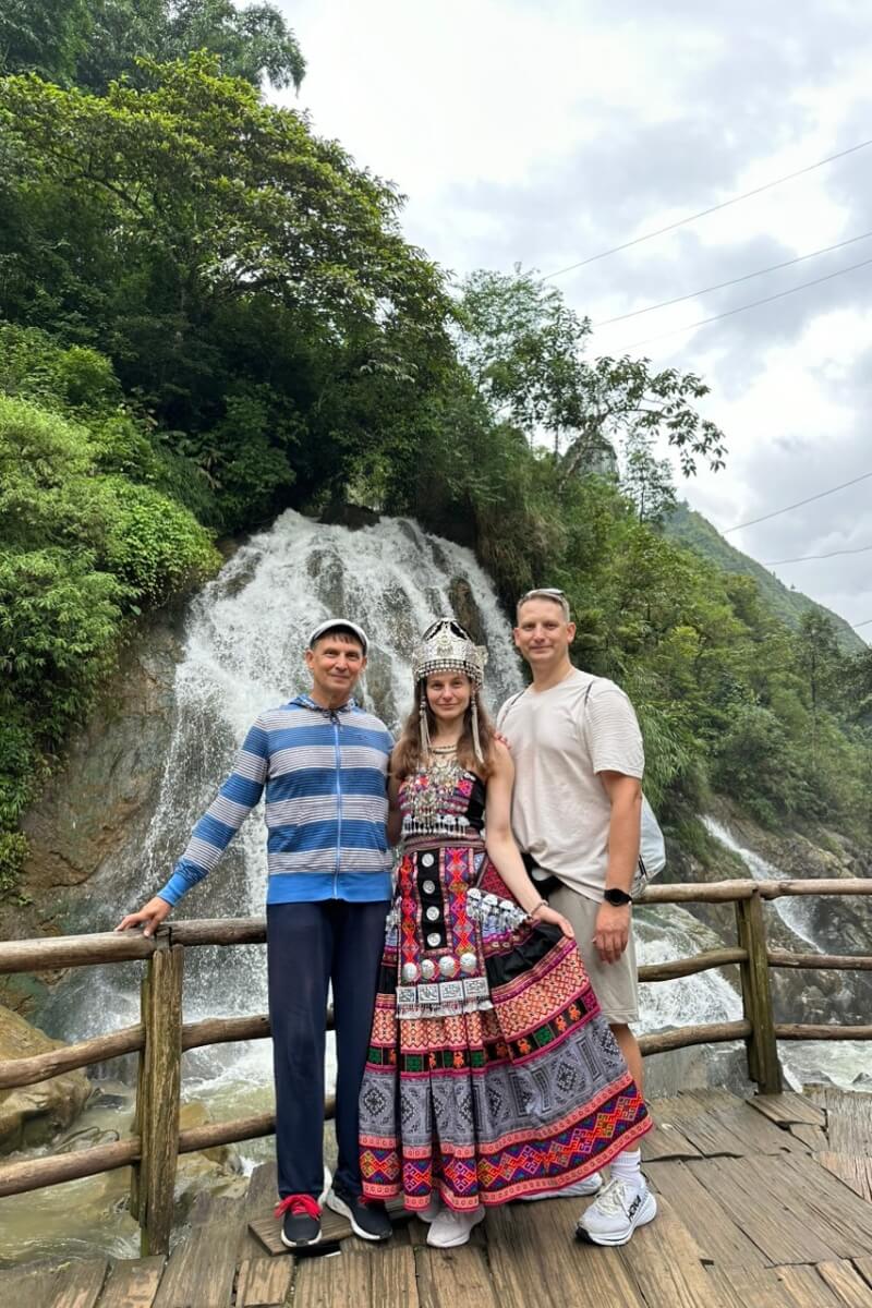 visit ban gioc waterfall in private luxury vietnam tours