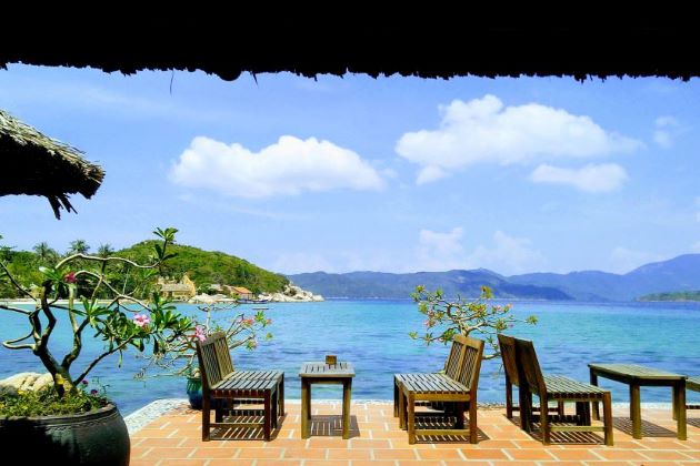 whale island resort for family in nha trang