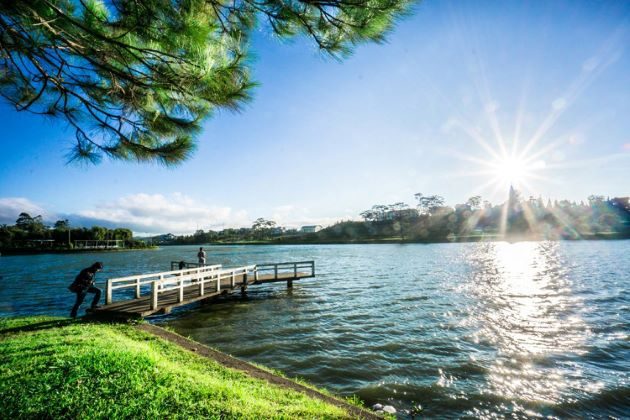 xuan huong lake in dalat